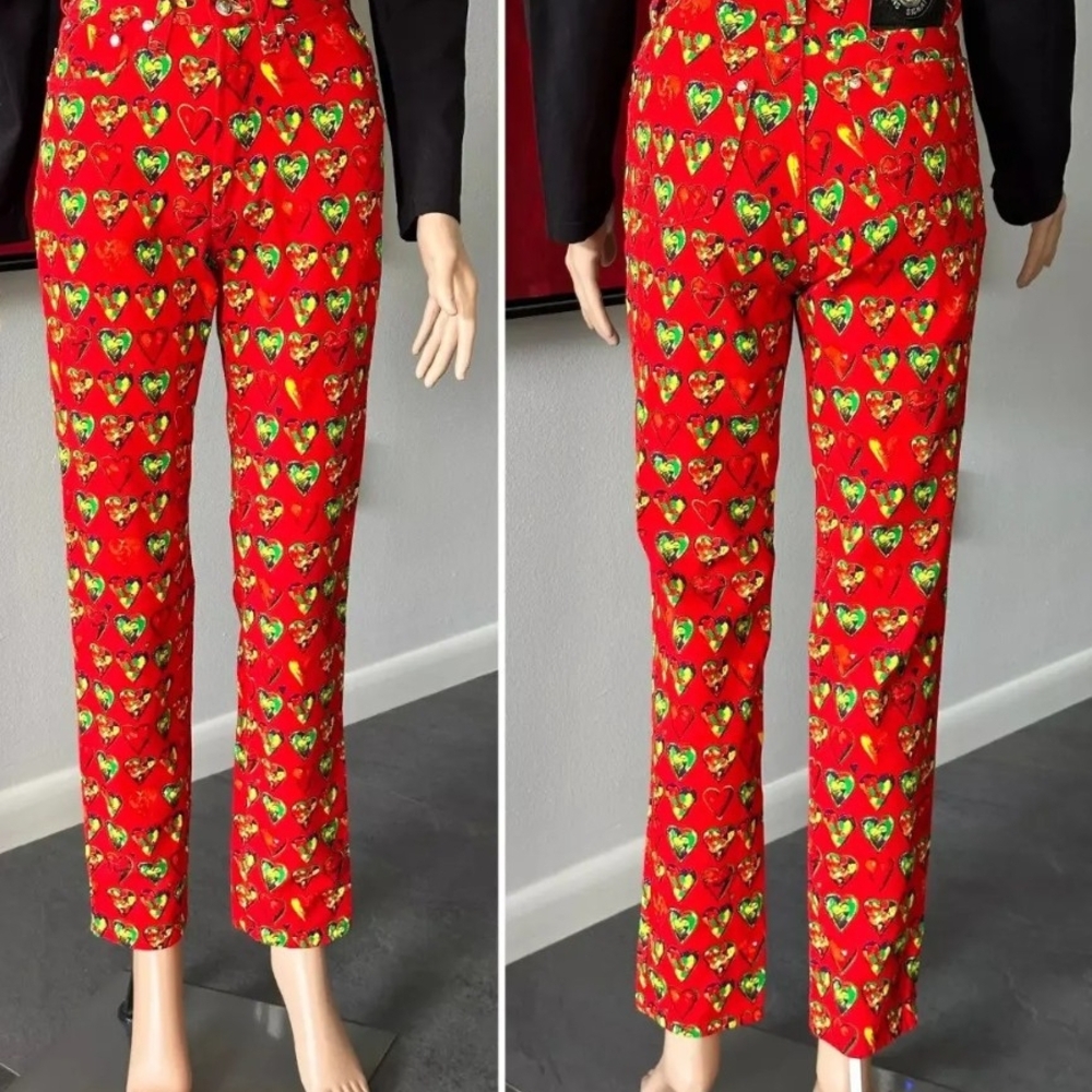 1990s Versace Jeans Signature Red  Heart Print Made In Italy
